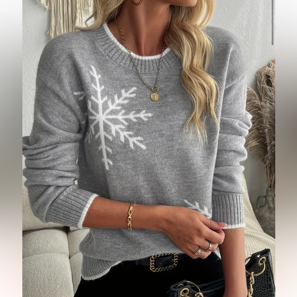 Sweaters - Luxe Snowflakes Sweater